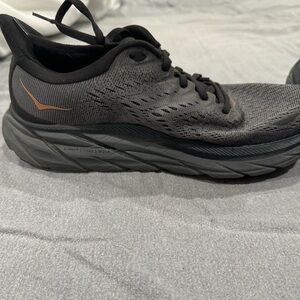 Hoka Clifton 8 Women’s
